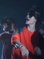 随时切换酷盖与奶盖之间，这个让我们又爱又馋的人