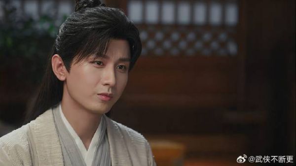 方多病当刑侠太招摇 李莲花给他水里下药，出手教训