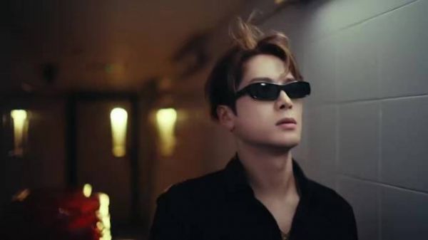 王嘉尔登GQ2026年1月刊封面，回归香港筹备新专辑巡演