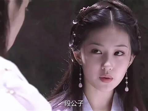 井底这段封神，仰拍、俯拍360度无死角，越刁钻的角度刘亦菲美得越震撼！