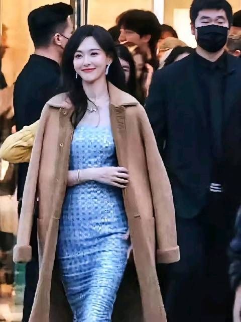 唐嫣婚后专注事业挑战多元角色