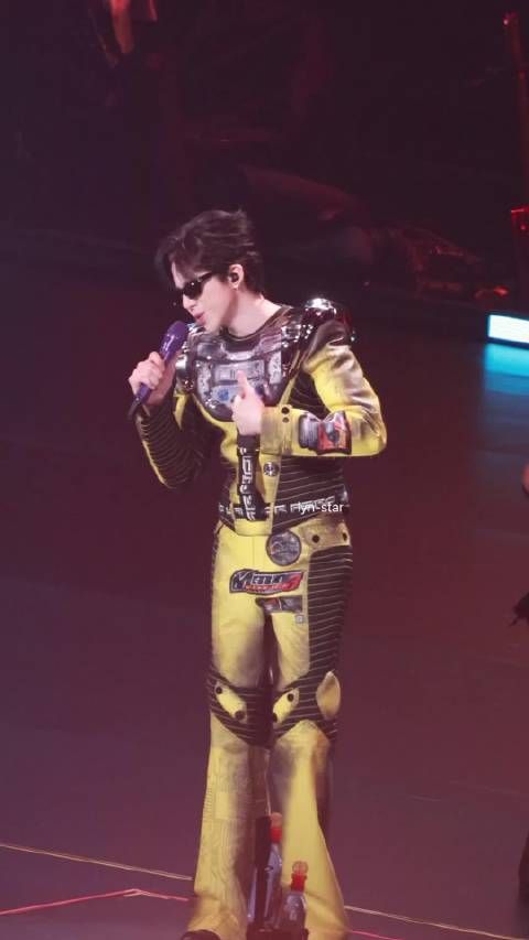 该s的另有其人~这句声音好大~好整齐哈哈哈哈哈哈