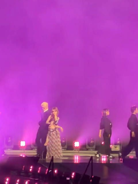 王鹤棣2026DPARTY演唱会与赵露思同台，双人舞台引关注