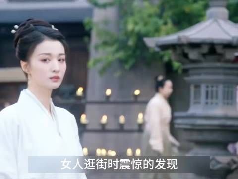 女孩意外发现眼前摆摊之人，竟是消失的亲舅舅伪装的