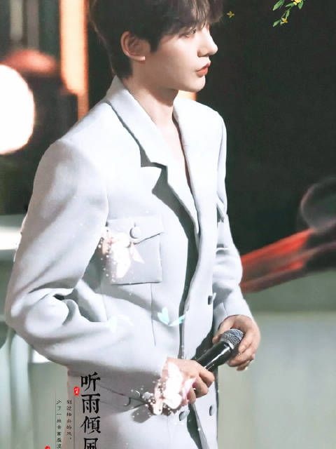 邓为出任上海钻石交易所天然钻石代言人，多角色演技获赞