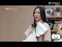 黄龄李佳薇cos徐佳莹好像啊！真的是两个可可爱爱的姐妹花吧，请多多合作舞台
