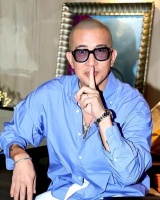 具俊晔不缺钱！250张画纸堆满思念，拒300万买家只为留住大S的影