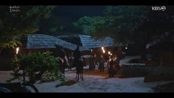 载伊逮捕大君涉释放杀人犯，恩祖欲自首引冲突