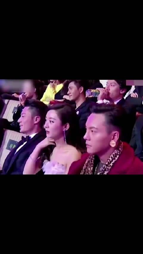 闫妮微醺直言不讳,自称灵魂画手引热议