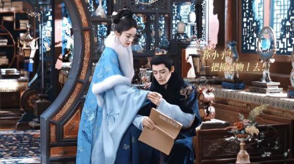 陆江来亲吻宝儿手引热议