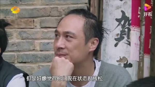 爸爸去哪儿：节目组要让爸爸去蜂房取蜜，心脏不好的黄磊，听得一脸凝重
