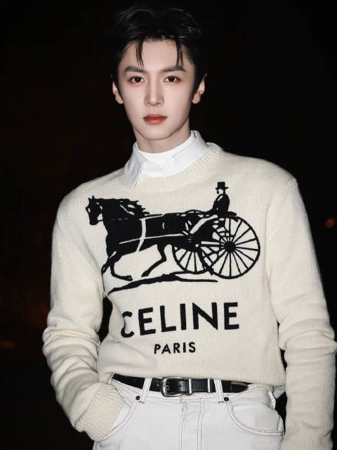 陈哲远出席上海Celine晚宴，衣领设计引关注