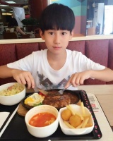 时代峰峻每代人都有自己的干饭人，是绝对忠诚的食物信徒们