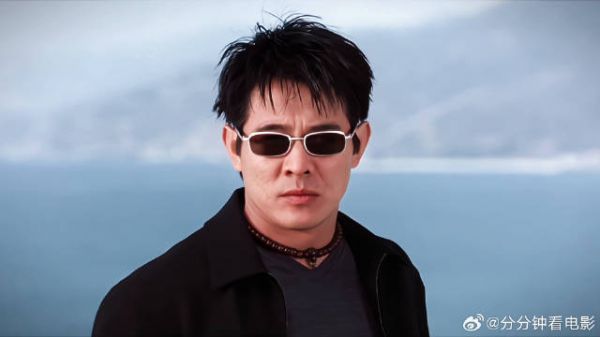 惊鸿踏雪摧金甲碎玉连星坠九霄李连杰