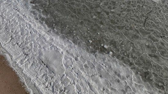 1月21日，这是在辽宁省葫芦岛市绥中县拍摄的海冰景观（无人机照片）。新华社记者 潘昱龙 摄