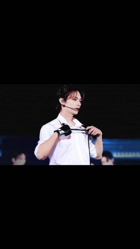 文俊辉11年前后容貌对比无变化