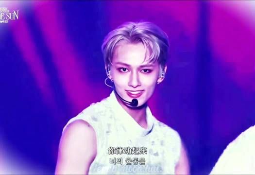 文俊辉舞台上下反差惊艳，台上耀眼台下软萌