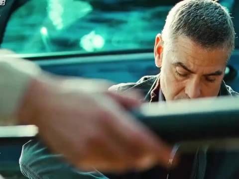 男人在交易时发现了一个奇怪的事