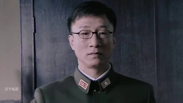 潜伏:中最被低估的一条暗线