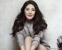 中戏两百年一遇美人曾黎，追求者站满中戏操场，50岁至今未婚