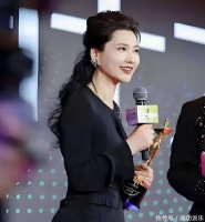 和何赛飞是越剧姐妹花，长得没姐姐漂亮，没想到却成浙商女王