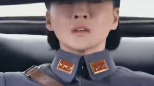 忠者无敌：军统想暗杀潘天雄，望远镜反光暴露自己