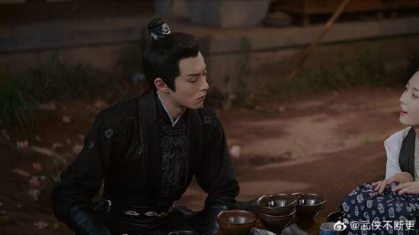 王鹤棣竟然占便宜，步音楼竟喊他爹，小情侣玩的太刺激