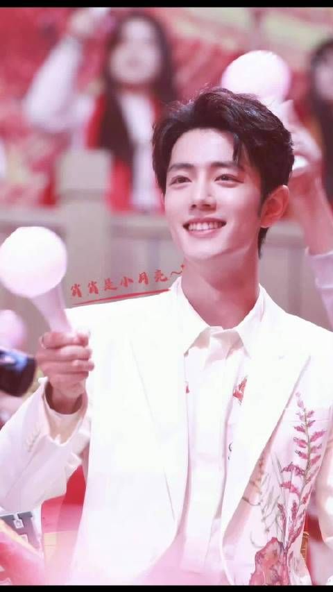 肖战首唱岁岁年年舞台，北京卫视全景大屏呈现