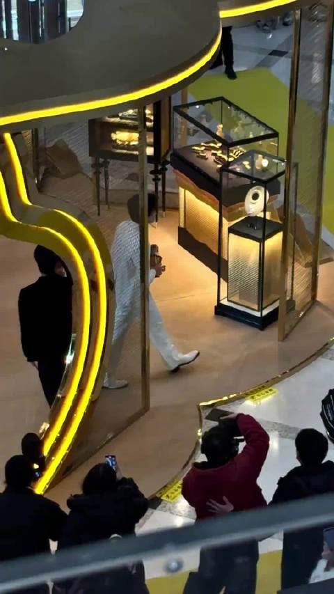 钱在哪里爱在哪里只有丁禹兮听进去了...比金子更珍贵的是丁禹兮的真心