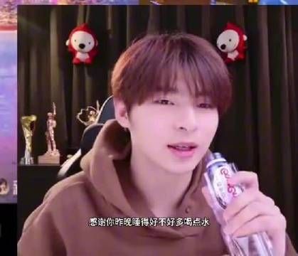 “睡的特别香 香死了” “我被大学生传染了！ ” 表弟这里有人诋毁你！