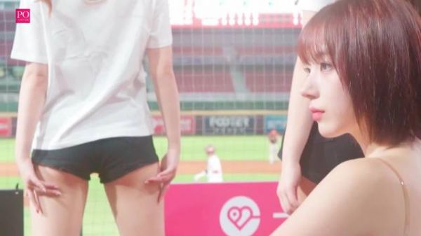 河智媛(拉拉队) -乐天桃猿夏日圣诞庆援