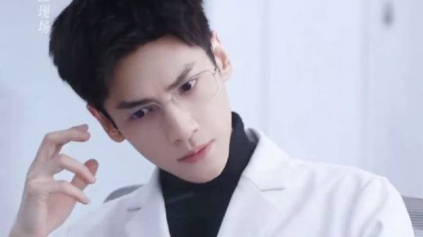 罗云熙齐思哲合作新作剥茧引关注