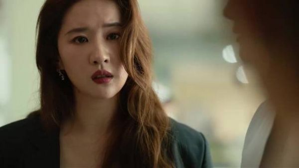 刘亦菲什么时候进组拍戏，《玫瑰的故事》竟已是前年的作品了