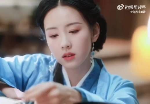 陈都灵全妆演绎虚弱感,演技获赞华山论剑