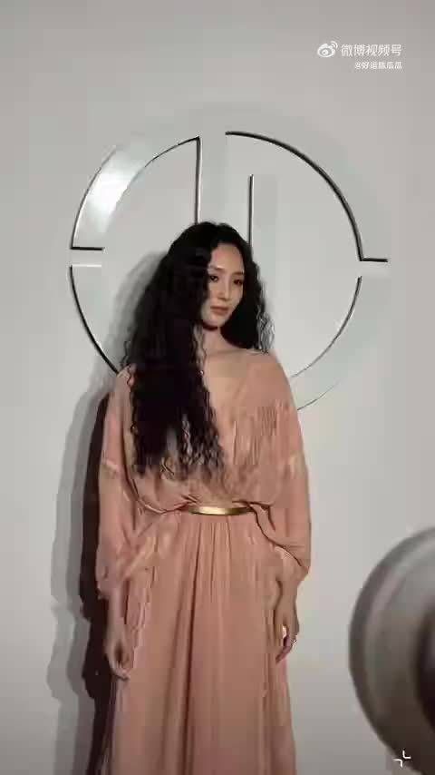 王紫璇古典与现代交融的独特美感