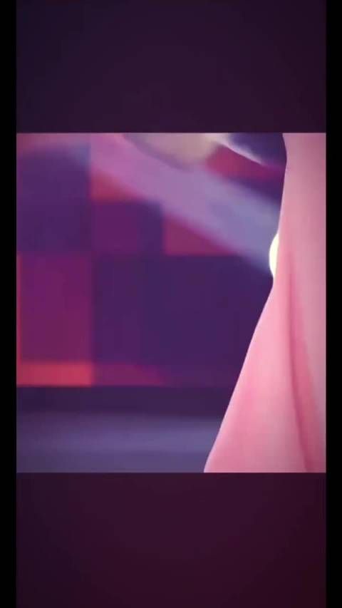 赵丽颖快乐大本营耍剑这段，真的每年固定都会火一次