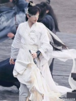 成毅每个角色的走路仪态都有辨识度