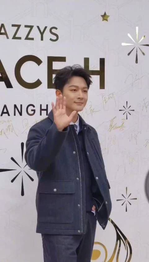 两个人状态都好好哦 豪门姐弟既视感