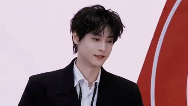 田栩宁个人演唱会预告称将隐藏实力