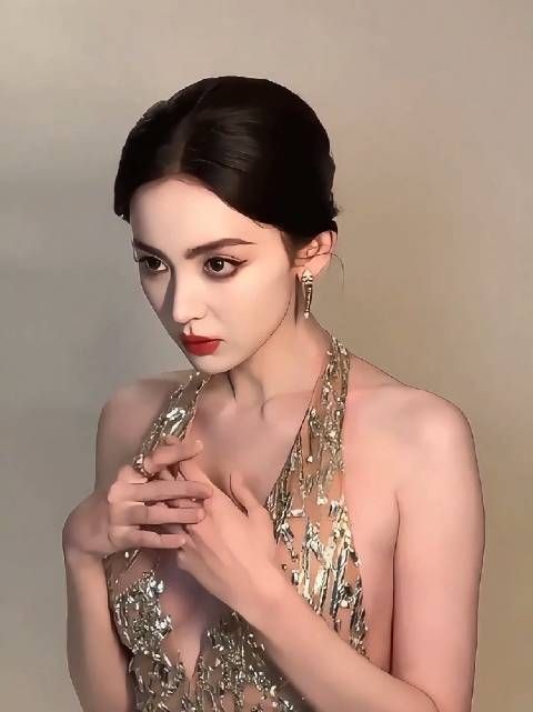 娜扎的美，用惊心动魄来形容绝不夸张，这辈子就羡慕张翰和徐开骋