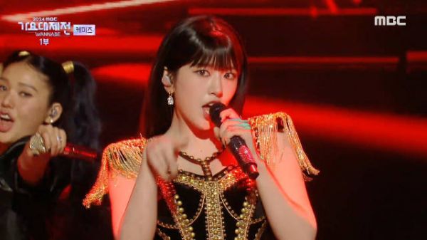 安宥真李恩智MIMI李泳知MBC歌谣大祭典献唱Fire和I Am The Best