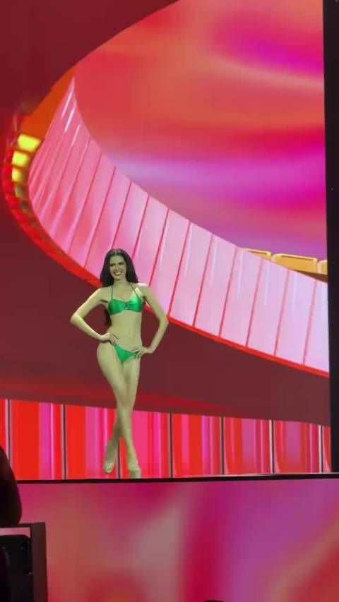 美丽无需多言 默默的欣赏就可以了!这身材怎么样?