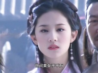 以前的大美人从来都不需要旁白来回衬托，出场即人设，美的浑然天成！