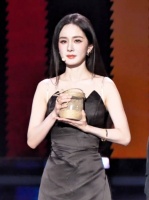 天内刷到高清了的老婆！太美了 杨幂黑长直