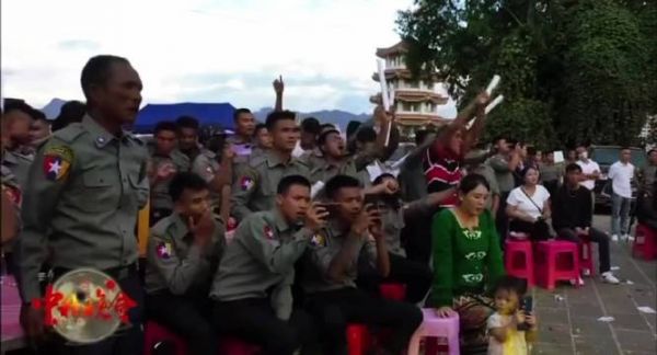 明珍珍最后的狂欢,谁都不会想到,四大家族能覆灭多亏了她!