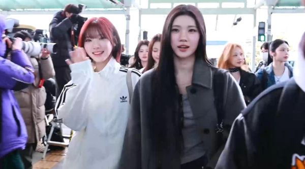 前往福冈参加SMTOWN LIVE 2026演唱会,犹如冬季里鲜花甚是养眼