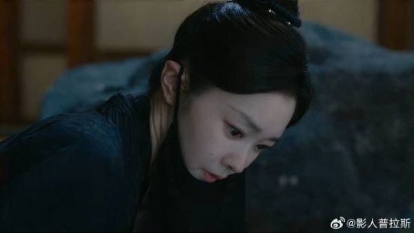 佟赛儿好奇商别离面具下容颜 颜南星一看暴露，留下掩护