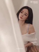 杨幂真的好温柔好美丽好清透好好看啊！