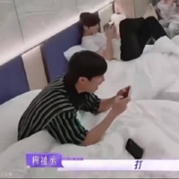 你们欺负一只爱打游戏的猪？