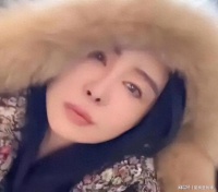 59岁王祖贤抖音首秀爆火，一笑封神魅力不减，青春回来了！